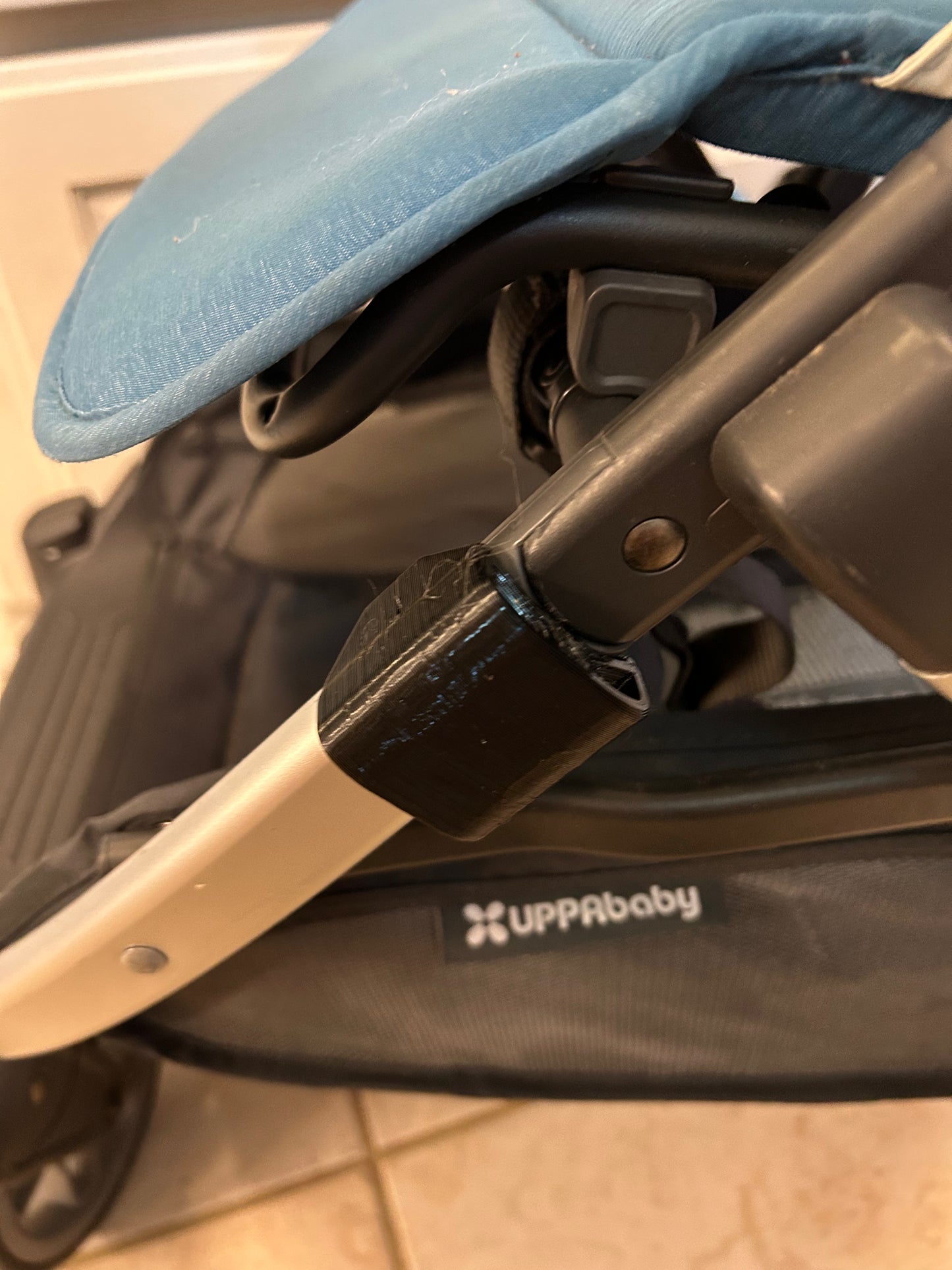 AirTag holder (Veer and UB Minu compatible)